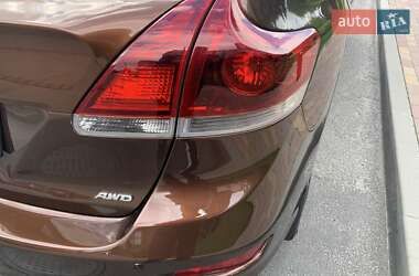 Позашляховик / Кросовер Toyota Venza 2013 в 