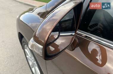 Позашляховик / Кросовер Toyota Venza 2013 в 