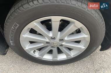 Позашляховик / Кросовер Toyota Venza 2013 в 