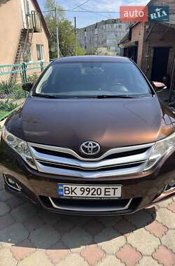 Позашляховик / Кросовер Toyota Venza 2013 в 