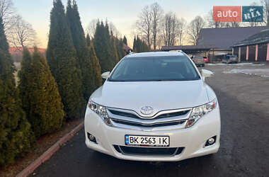 Позашляховик / Кросовер Toyota Venza 2013 в 