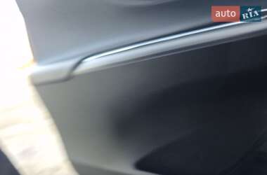 Внедорожник / Кроссовер Toyota Venza 2021 в 