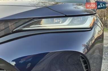 Внедорожник / Кроссовер Toyota Venza 2021 в 