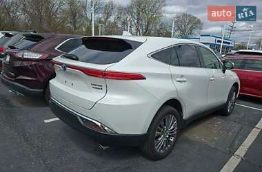 Позашляховик / Кросовер Toyota Venza 2021 в 