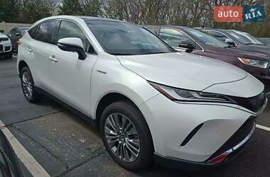 Позашляховик / Кросовер Toyota Venza 2021 в 