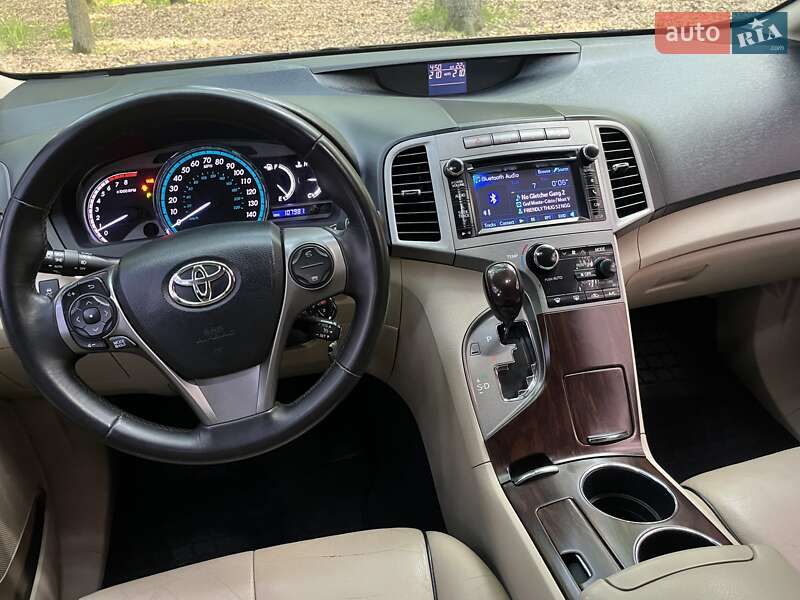 Позашляховик / Кросовер Toyota Venza 2013 в Кривому Розі