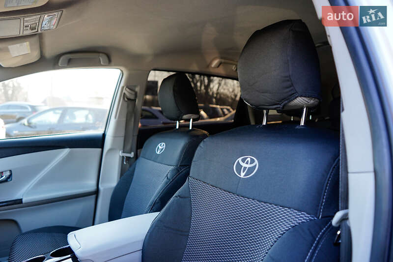 Позашляховик / Кросовер Toyota Venza 2014 в Житомирі