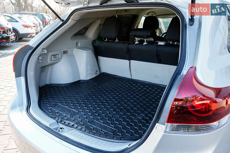 Позашляховик / Кросовер Toyota Venza 2014 в Житомирі