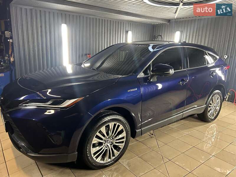 Позашляховик / Кросовер Toyota Venza 2021 в Києві