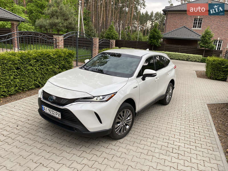 Позашляховик / Кросовер Toyota Venza 2021 в Києві
