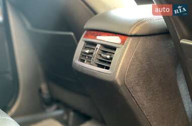 Позашляховик / Кросовер Toyota Venza 2014 в 