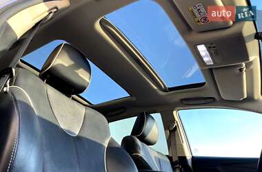 Позашляховик / Кросовер Toyota Venza 2014 в 