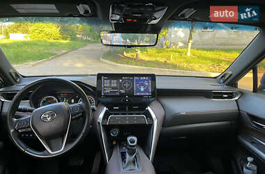 Позашляховик / Кросовер Toyota Venza 2021 в 