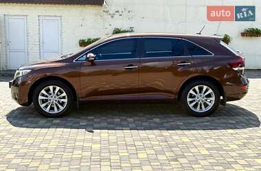 Позашляховик / Кросовер Toyota Venza 2013 в 