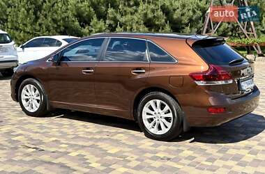 Позашляховик / Кросовер Toyota Venza 2013 в 