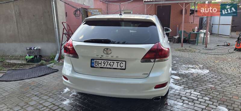 Позашляховик / Кросовер Toyota Venza 2013 в Миколаєві