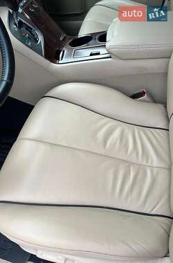 Позашляховик / Кросовер Toyota Venza 2011 в 