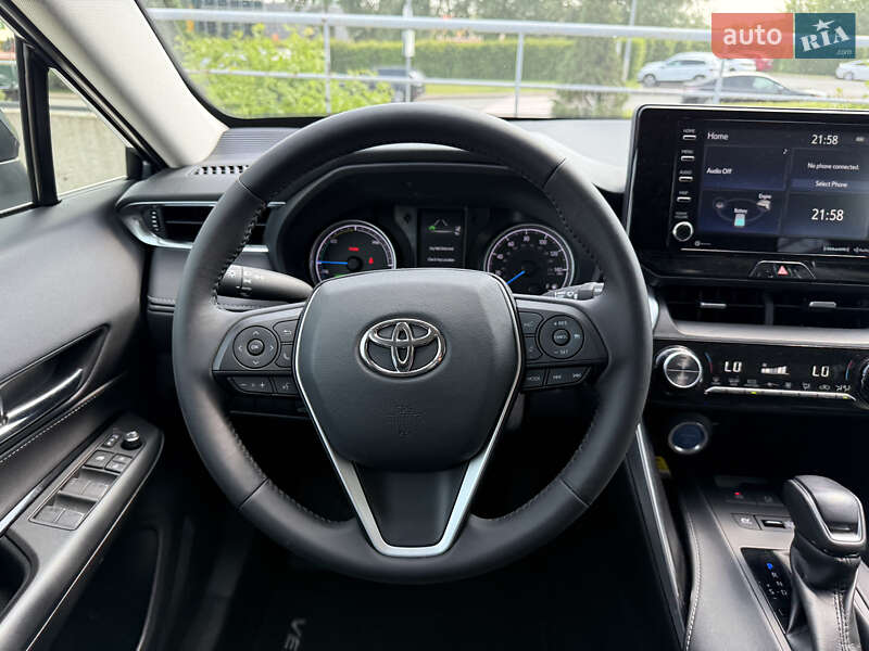 Позашляховик / Кросовер Toyota Venza 2022 в Києві