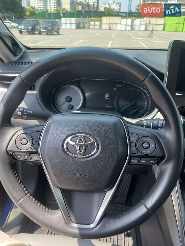 Позашляховик / Кросовер Toyota Venza 2022 в Києві