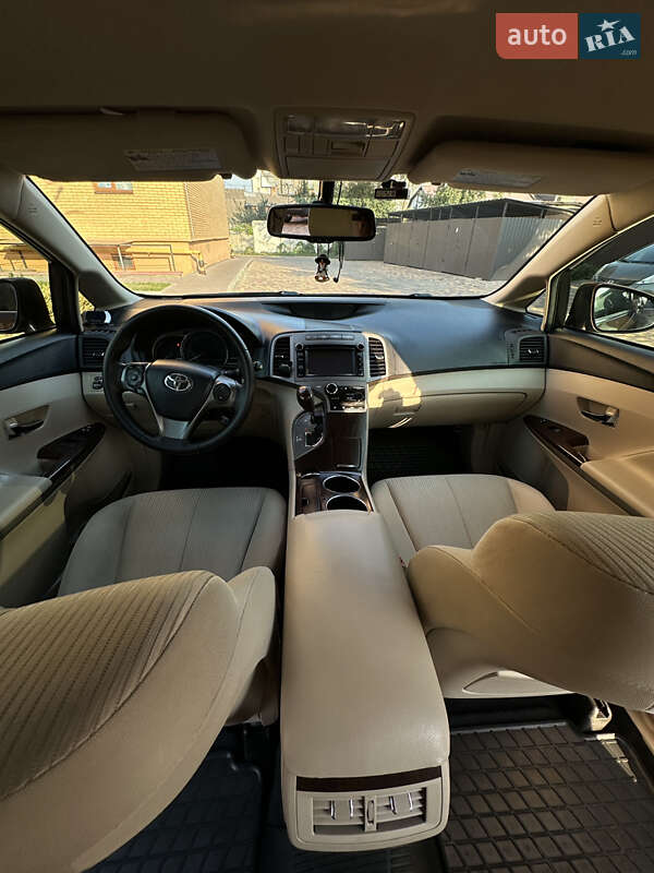 Внедорожник / Кроссовер Toyota Venza 2012 в Виннице
