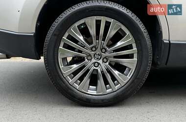 Внедорожник / Кроссовер Toyota Venza 2021 в 