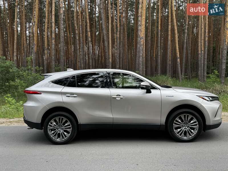 Внедорожник / Кроссовер Toyota Venza 2021 в 