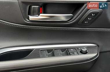 Внедорожник / Кроссовер Toyota Venza 2021 в 