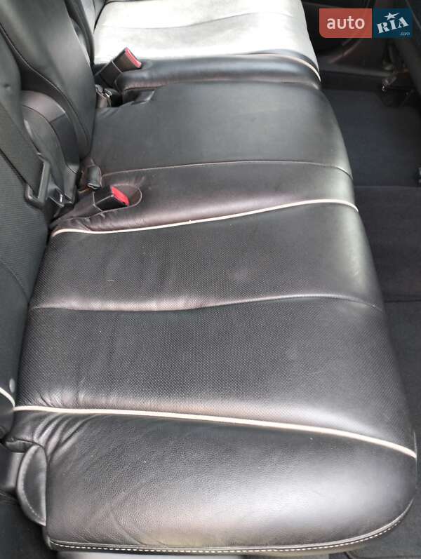 Позашляховик / Кросовер Toyota Venza 2013 в Дніпрі