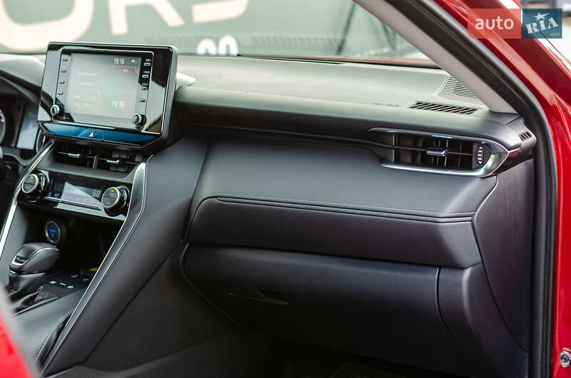 Позашляховик / Кросовер Toyota Venza 2021 в Києві