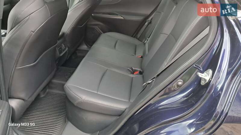 Позашляховик / Кросовер Toyota Venza 2023 в Києві