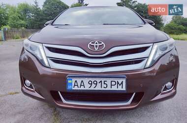 Внедорожник / Кроссовер Toyota Venza 2015 в 
