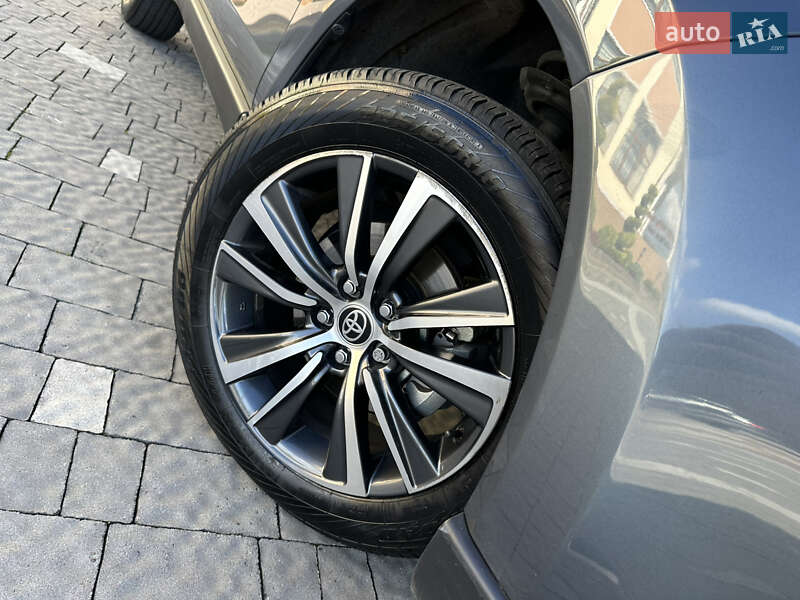 Внедорожник / Кроссовер Toyota Venza 2021 в Дрогобыче