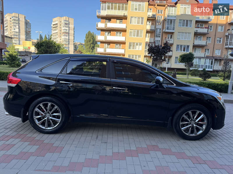 Внедорожник / Кроссовер Toyota Venza 2010 в Житомире