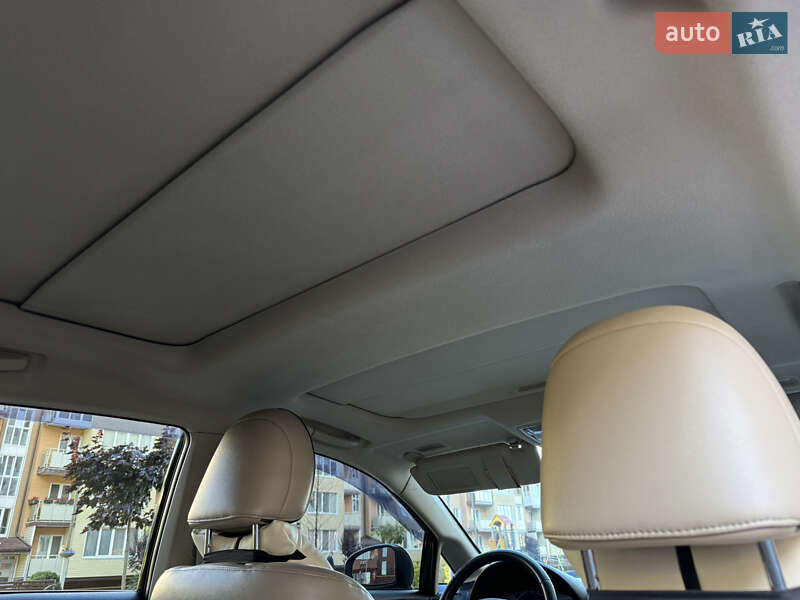 Внедорожник / Кроссовер Toyota Venza 2010 в Житомире