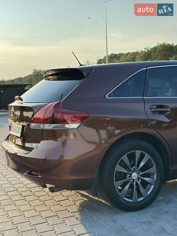 Внедорожник / Кроссовер Toyota Venza 2012 в Виннице