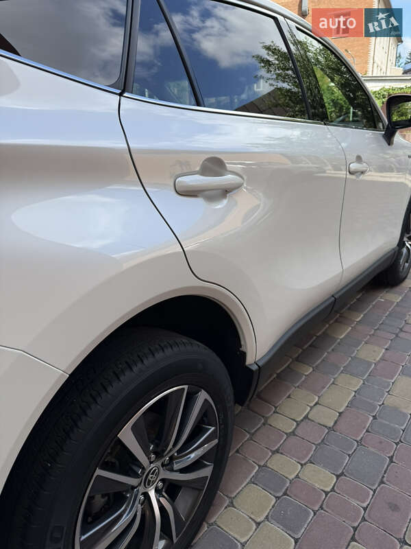 Позашляховик / Кросовер Toyota Venza 2020 в Вінниці