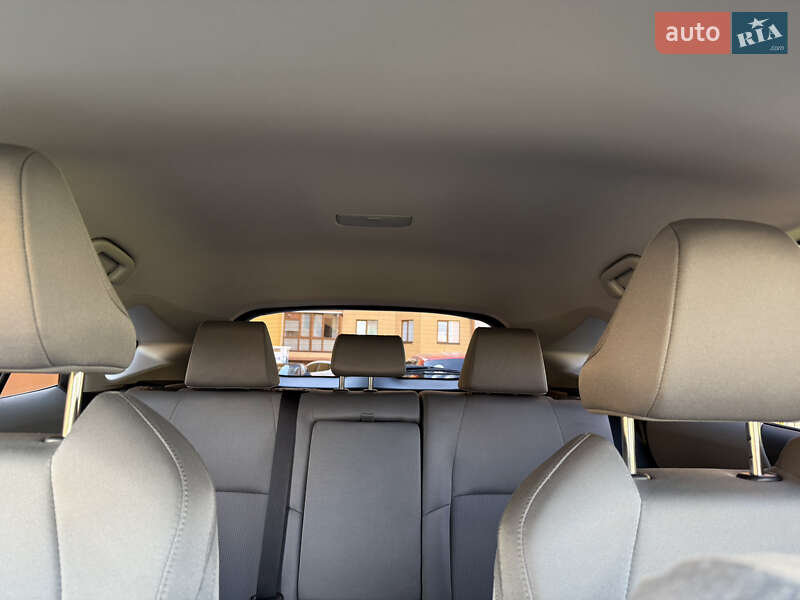 Позашляховик / Кросовер Toyota Venza 2020 в Вінниці