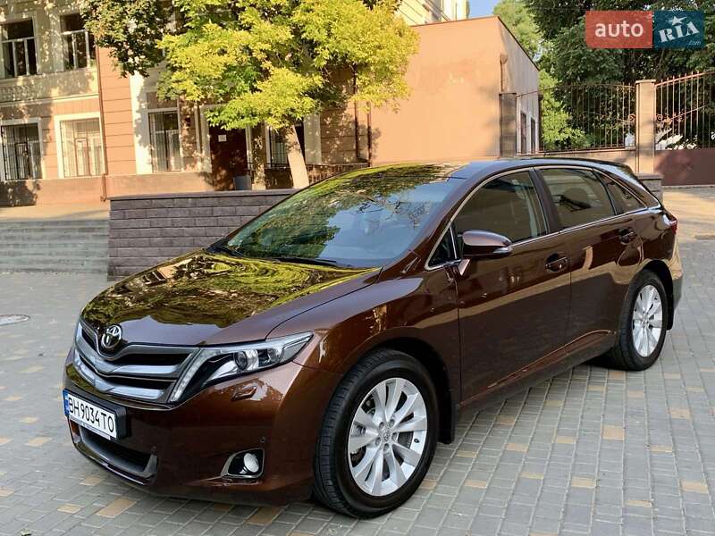 Позашляховик / Кросовер Toyota Venza 2013 в Одесі