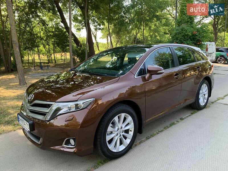 Позашляховик / Кросовер Toyota Venza 2013 в Одесі