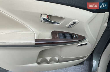 Внедорожник / Кроссовер Toyota Venza 2012 в 