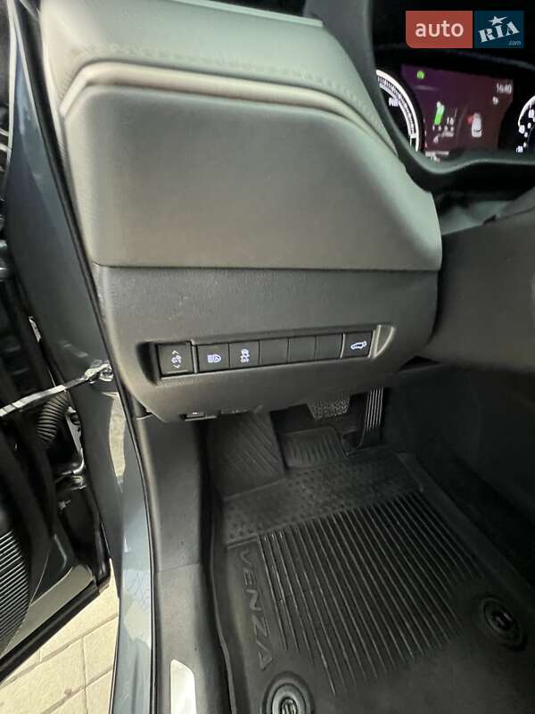 Внедорожник / Кроссовер Toyota Venza 2022 в Харькове