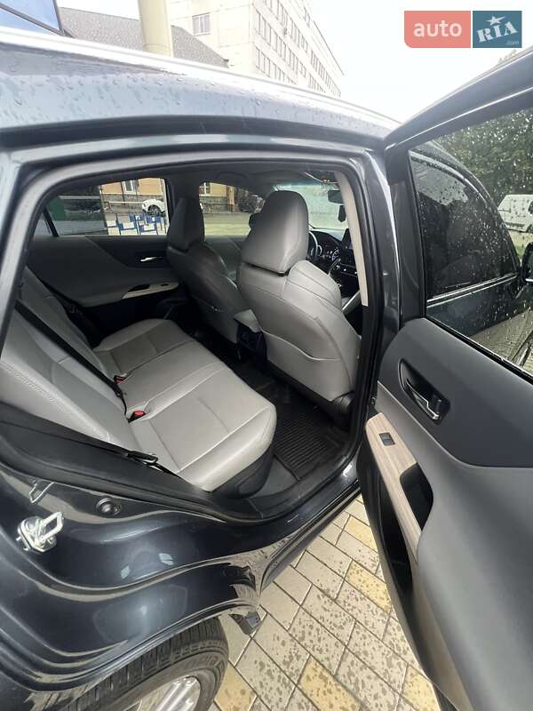 Внедорожник / Кроссовер Toyota Venza 2022 в Харькове