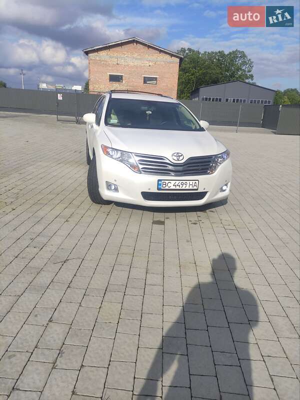 Внедорожник / Кроссовер Toyota Venza 2010 в Львове
