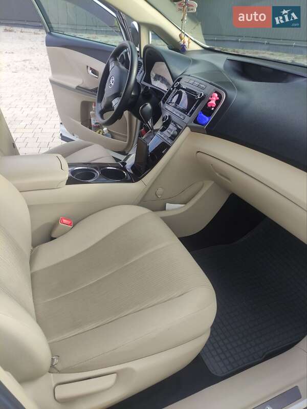 Внедорожник / Кроссовер Toyota Venza 2010 в Львове