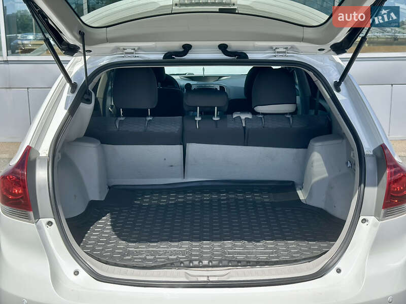 Позашляховик / Кросовер Toyota Venza 2013 в Києві
