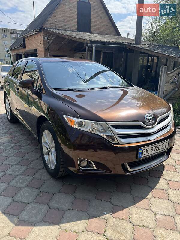 Внедорожник / Кроссовер Toyota Venza 2013 в Ровно фото 3 Внедорожник / Кроссовер Toyota Venza 2013 в Ровно