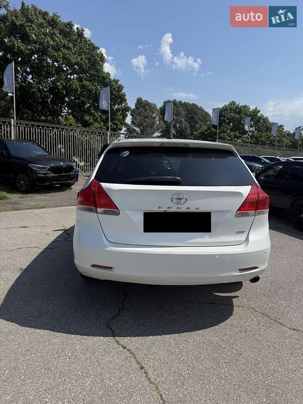 Внедорожник / Кроссовер Toyota Venza 2013 в Харькове
