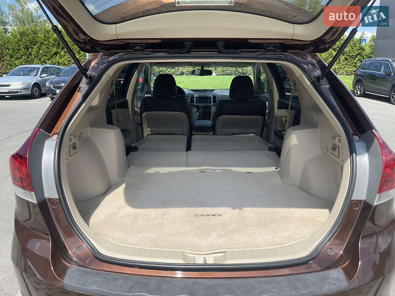 Позашляховик / Кросовер Toyota Venza 2014 в Києві