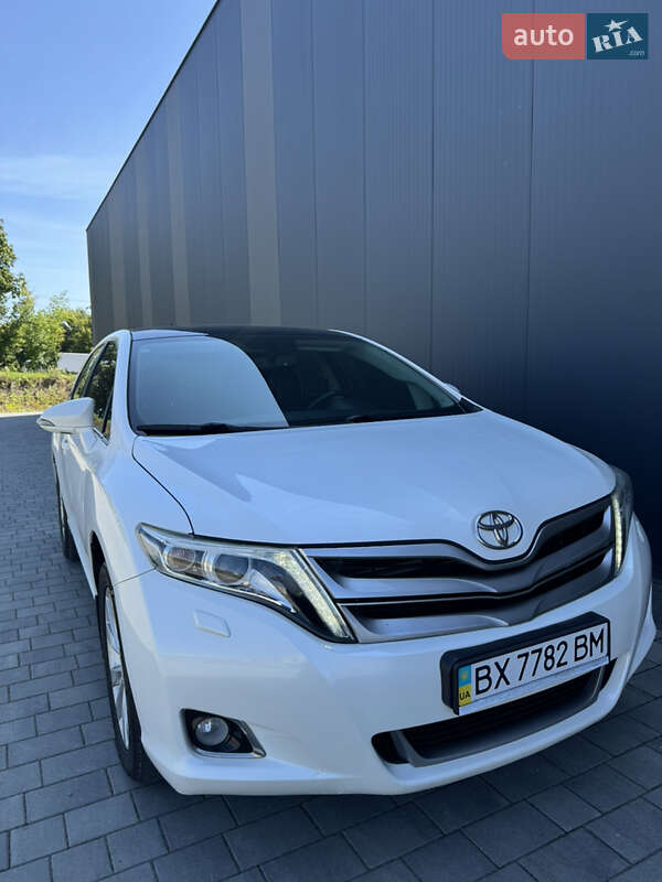 Позашляховик / Кросовер Toyota Venza 2014 в Хмельницькому