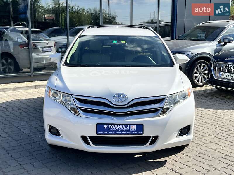 Внедорожник / Кроссовер Toyota Venza 2015 в Нововолынске
